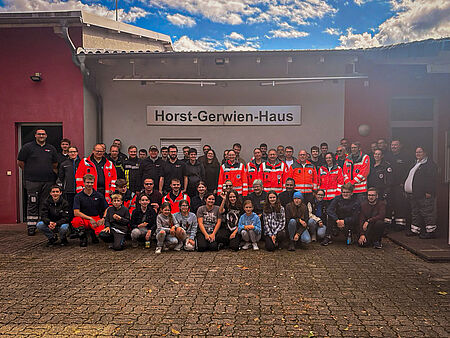 SEG Hardt übt gemeinsam in Eggenstein-Leopoldshafen für den Ernstfall SEG Hardt übt gemeinsam in Eggenstein-Leopoldshafen für den Ernstfall